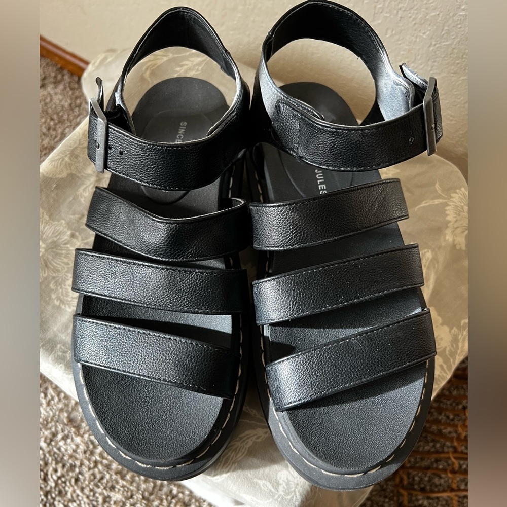 Sincerely Jules Platform Sandals